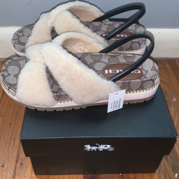 Coach Tally Sandals - Picture 2 of 4